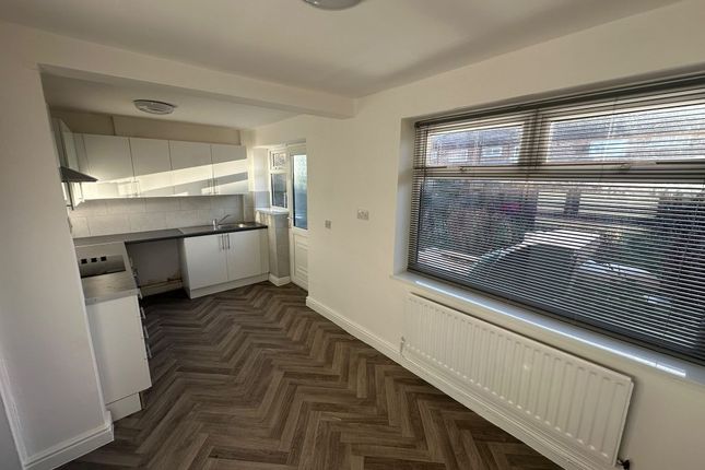 17, Sandringham Road, Middlesbrough photo 2