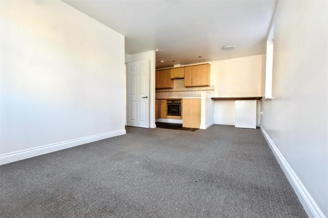 4 Preston Court, 30, Upper Avenue, Eastbourne photo 4