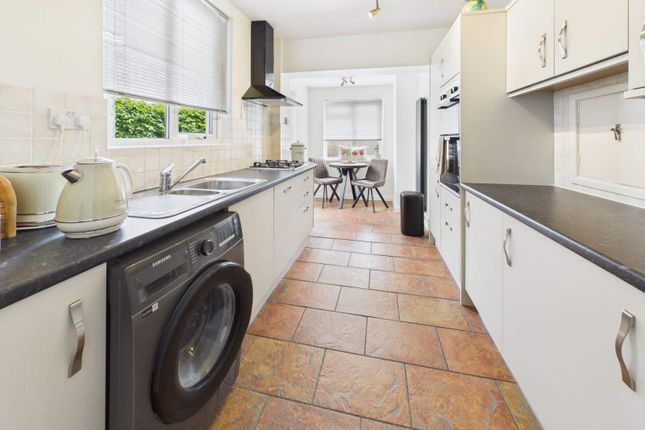 146, Heol Llanishen Fach, Cardiff photo 4