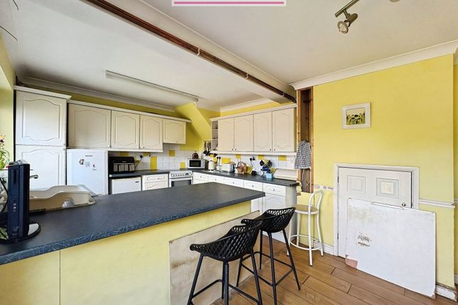 11, Woodmount, Swanley photo 4