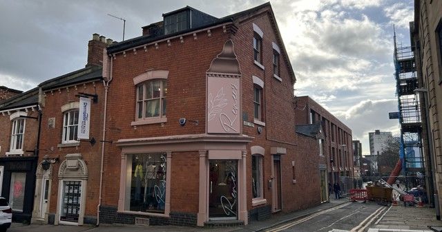 Commercial property for sale in 28 Guildhall Road, Northampton, Northamptonshire