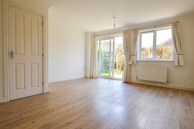 12, High Ridge, Ashford photo 2