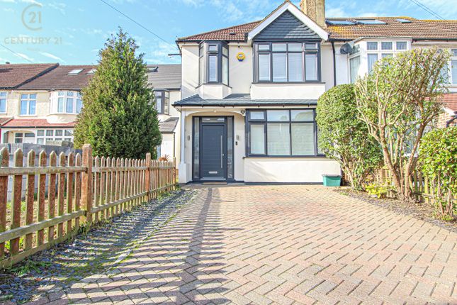 Thumbnail End terrace house to rent in Ardrossan Gardens, Worcester Park