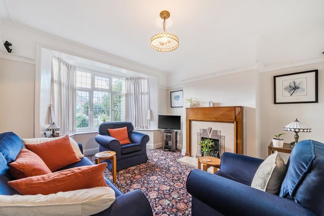 130, Bradford Road, West Yorkshire photo 2