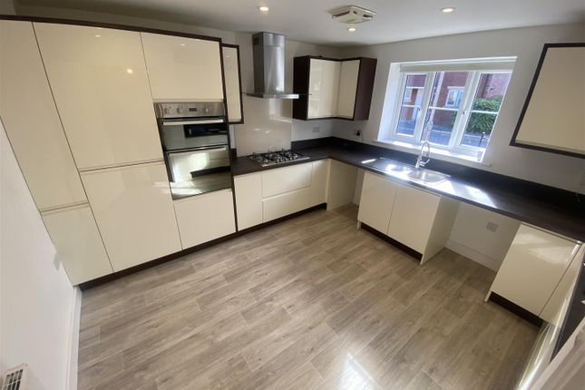 8, Haygrove Park Road, Bridgwater photo 2