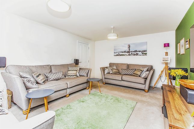 38, Pintail Lane, Kettering photo 4