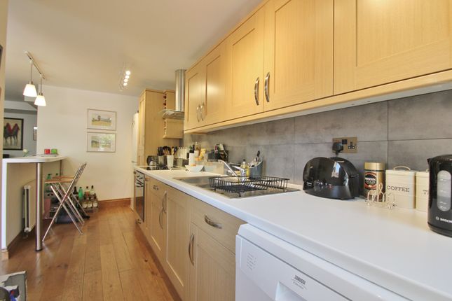 Maisonette to rent in More Close, St. Paul's Court, Hammersmith