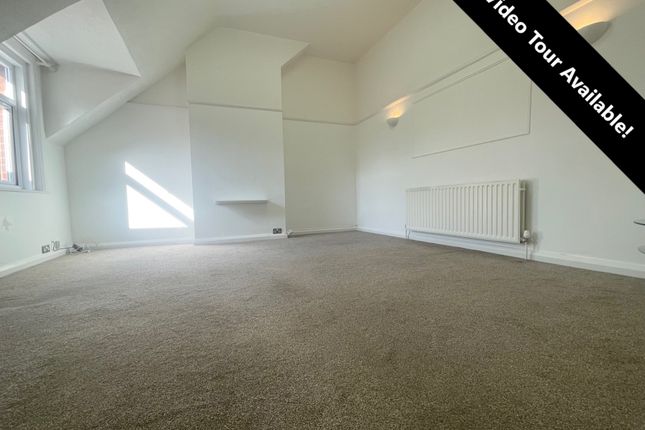 Thumbnail Flat to rent in Parkstone, Poole