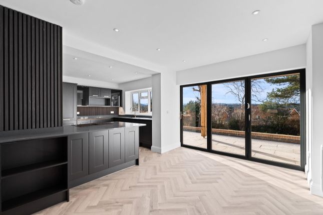 Kitchen Family Room.Jpg