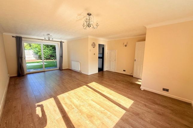 5, Brandon Close, Camberley photo 4