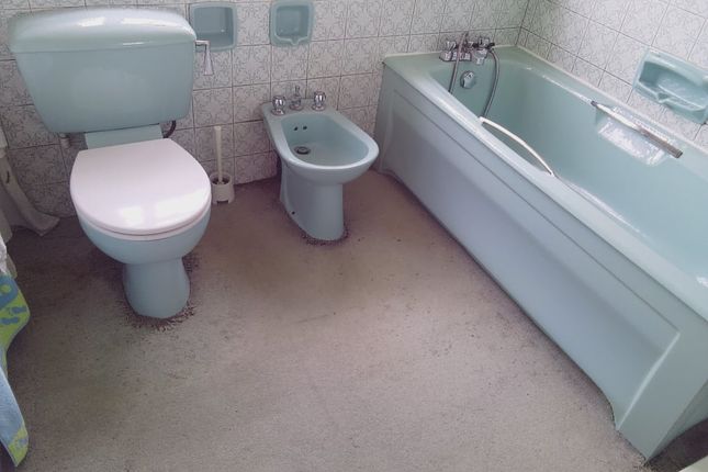 61 The Grove, Upminster photo 5
