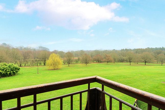 17, Clockhouse Apartments, Godalming photo 5
