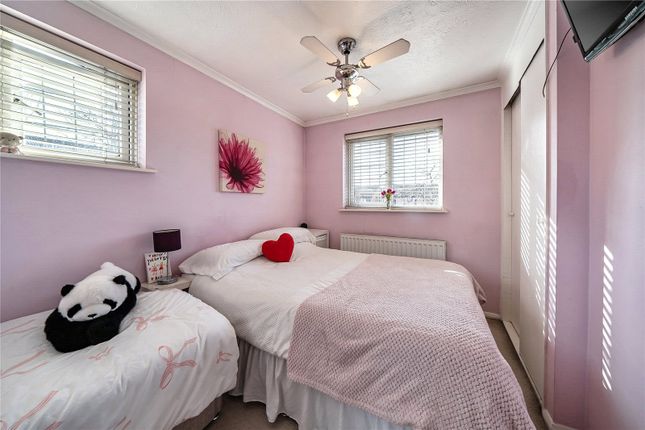 17, Frankswood Avenue, West Drayton photo 3