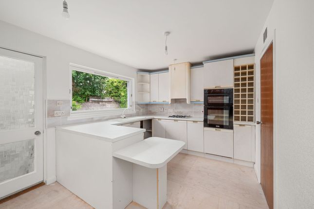 60 Brington Place, Dundee photo 4