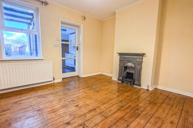 30, Salisbury Road, Gidea Park photo 3