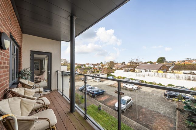 23 Pincombe Court Buckingham Close, Exmouth Devon, Devon photo 4