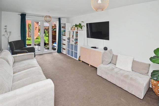 8, Mendip Way, Little Stanion photo 4