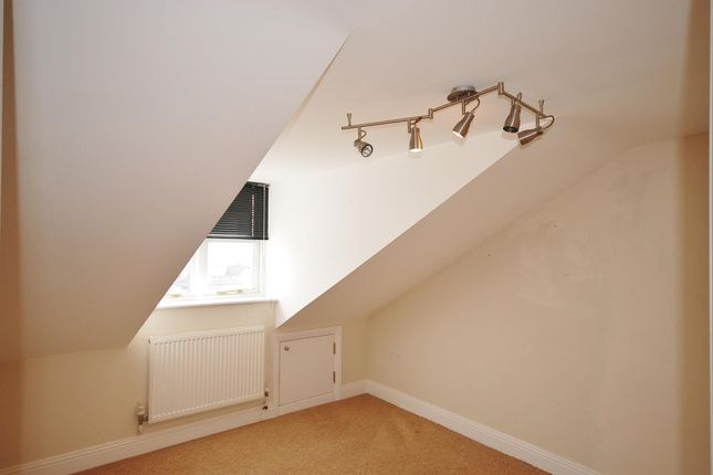 Flat 1, 12, Fore Street, Seaton photo 3