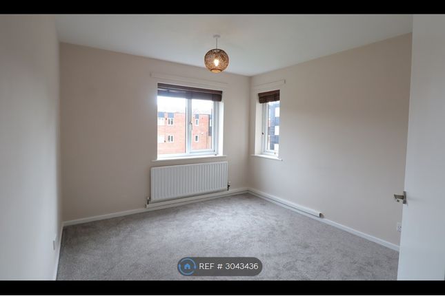 Blackmoor Court, Leeds photo 4