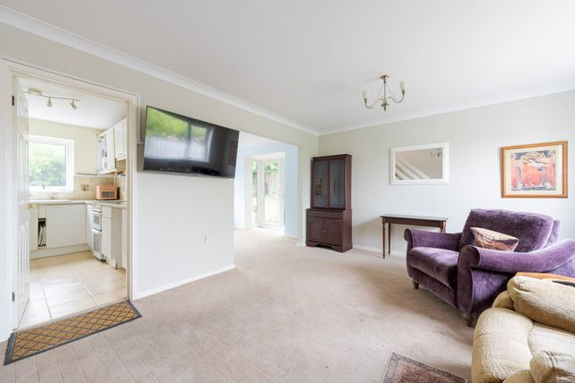 2 Fisher Road, Diss photo 2