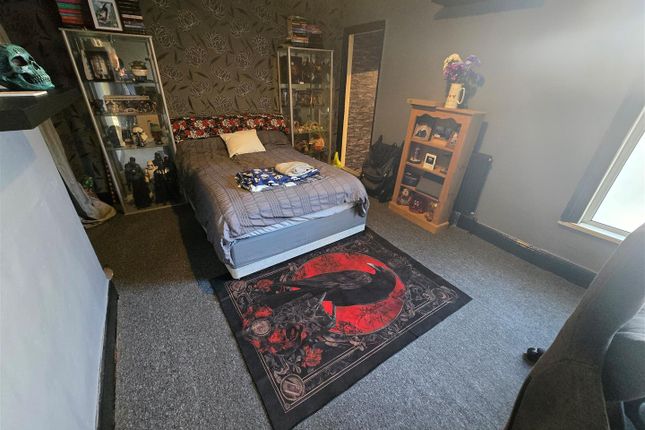 63, Albany Road, Great Yarmouth photo 4