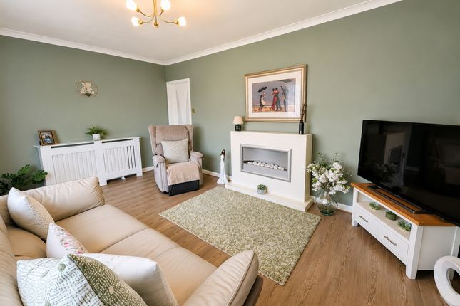 82, Hayocks Road, Stevenston photo 4