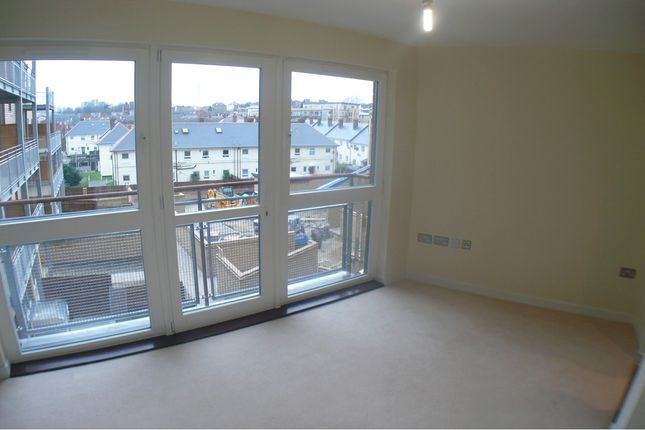 No Data Give, Flat 25 Block 21 Limehouse Lodge Harry Zeital Way, No Town Specified photo 2