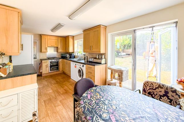 94, Southfield, Polegate photo 4