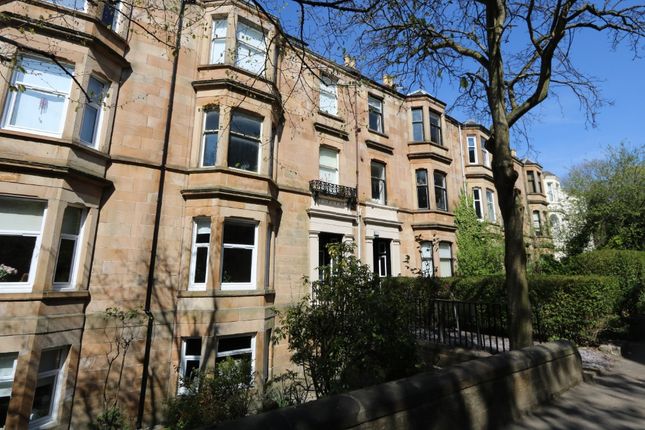 Thumbnail Flat to rent in Camphill Avenue, Glasgow