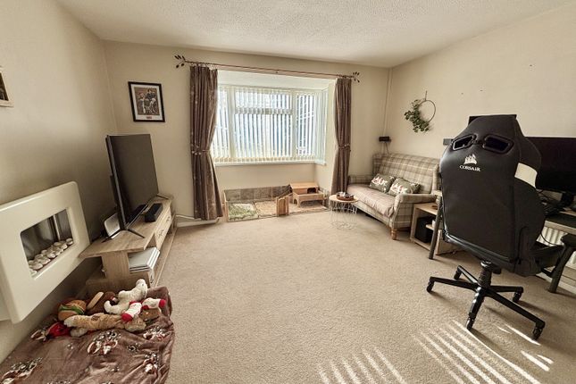 20, Waun Gron, Swansea photo 3