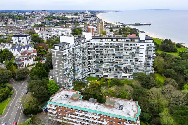 Flat to rent in Admirals Walk, West Cliff Road, Westbourne, Bournemouth