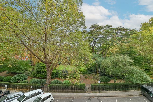 Flat 6, Denbigh House, 8-13, Hans Place, London photo 4