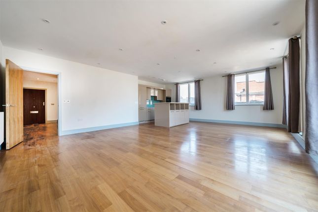 Flat for sale in Bonded Stores, Brewery Square, Dorchester