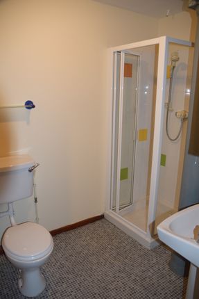 Flat to rent in Russell Street, Nottingham