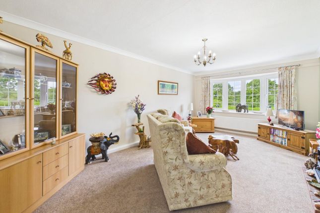 10, Winter Court, Sandy Lane photo 3