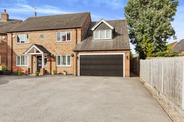Thumbnail Detached house for sale in Lutterworth Road, Burbage