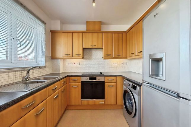 Flat 9, Elizabeth House Honeypot Lane, Stanmore photo 2