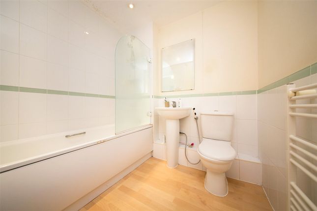 Flat to rent in Trentham Court, Victoria Road, London