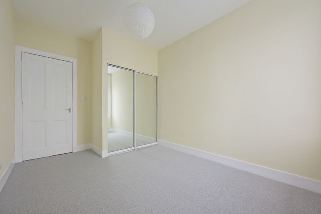 Flat 1, 111 Queensferry Road, Dunfermline photo 3