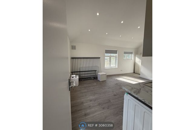 Wennington Road, Rainham photo 2