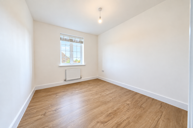 31 Limetree Way, Leicester photo 4