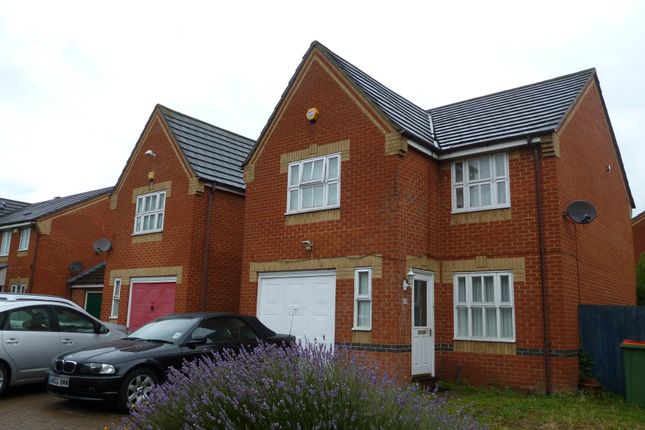 Thumbnail Detached house to rent in Weaver Close, London