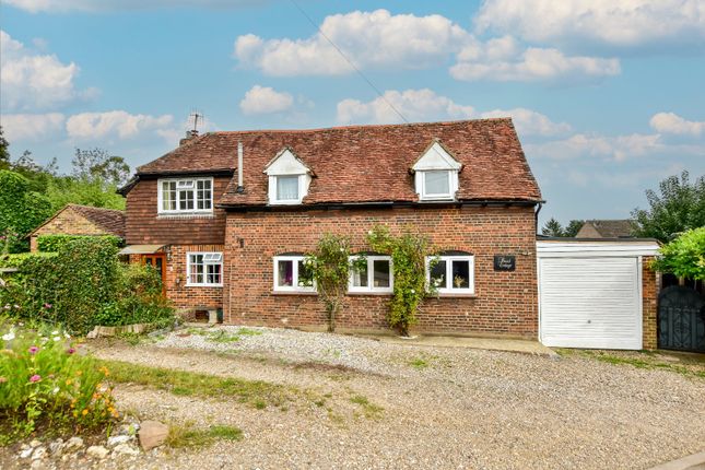 Thumbnail Detached house for sale in The Common, Kings Langley