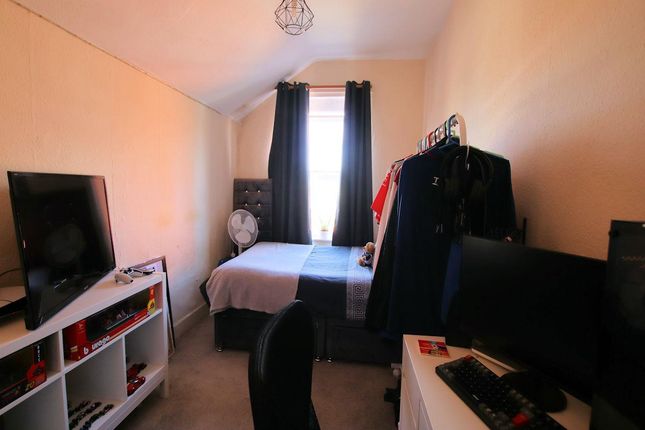 29, Pitcroft Avenue, Reading photo 5
