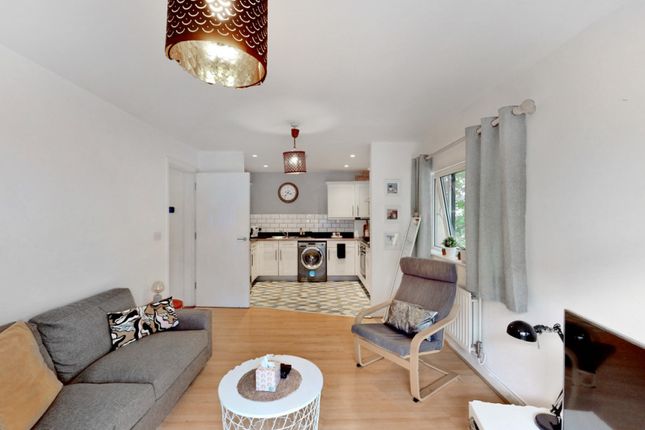 Flat for sale in Little Cottage Place, Greenwich