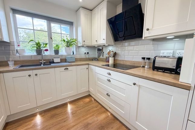 6 Craven Close, Grantham photo 3