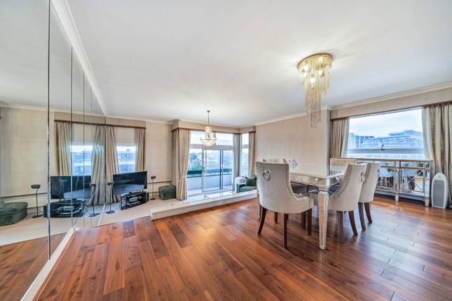 Flat for sale in Water Gardens, Hyde Park Estate, London