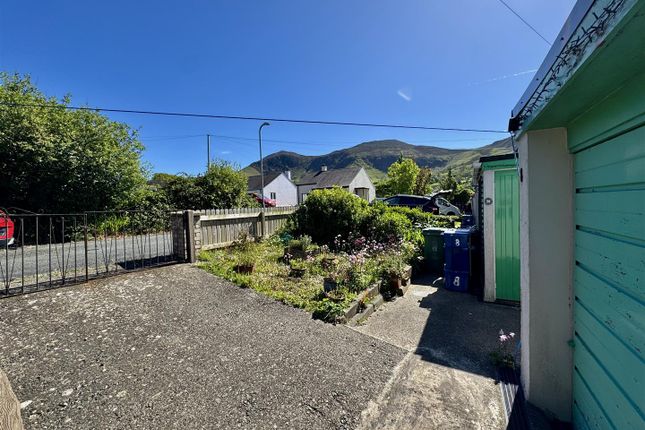 8, Stad Llwynaethnen, Trefor photo 2