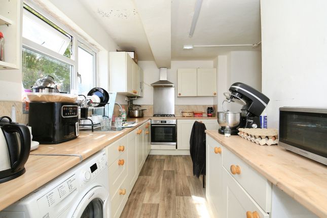 7, Eastgate, Peterborough photo 2