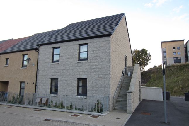 2-bed flat on Papermill Grove, Aberdeen, £795/mo